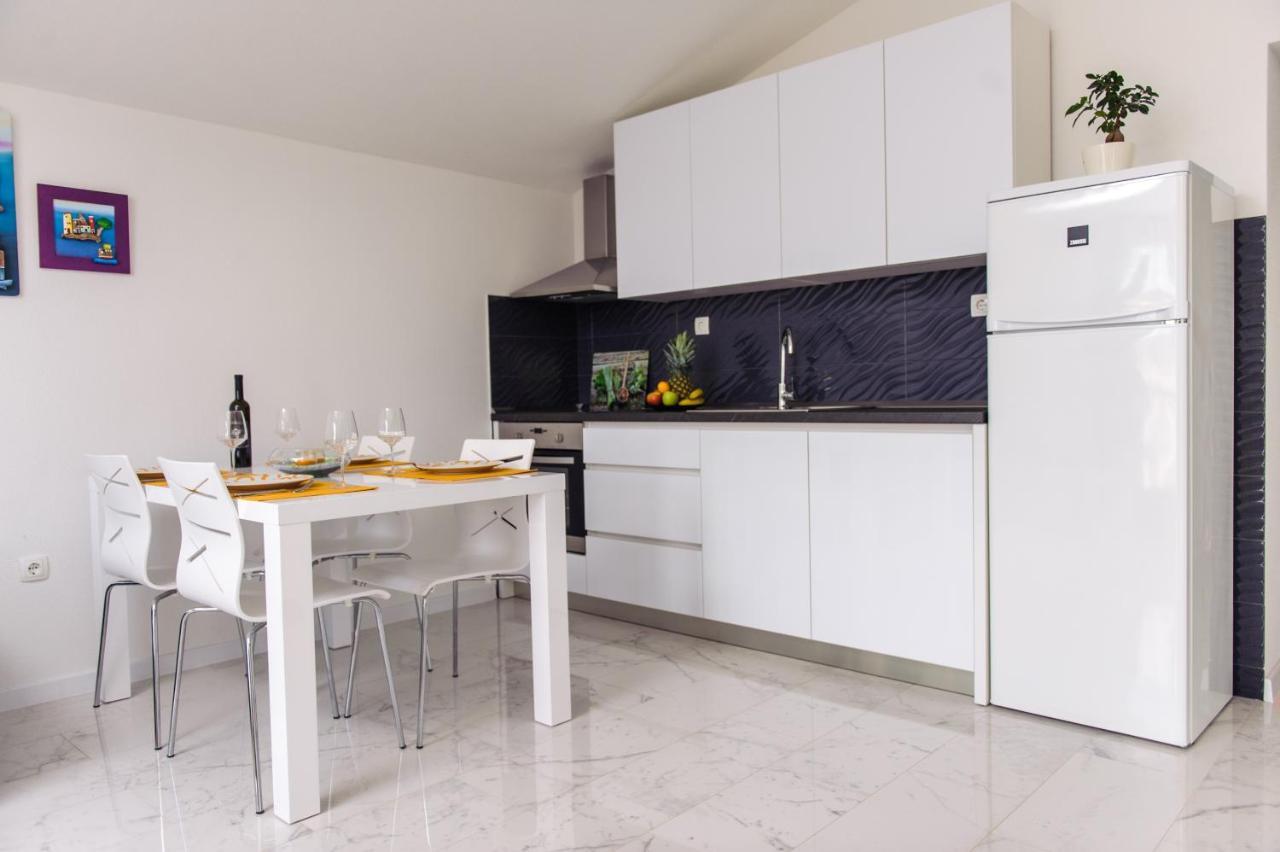 Apartman Sunny Vacay Kaštela Εξωτερικό φωτογραφία