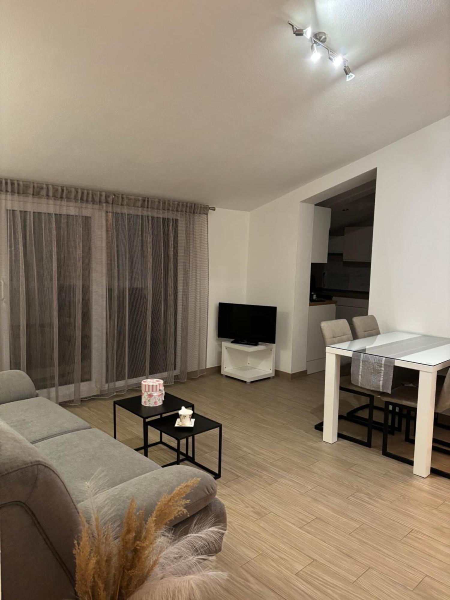 Apartman Sunny Vacay Kaštela Εξωτερικό φωτογραφία